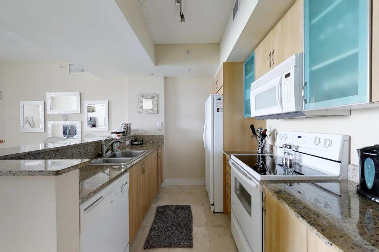 Beautiful Asian Retreat 2Bd 2Bth Apt Min To Beach ไมอามีบีช ภายนอก รูปภาพ
